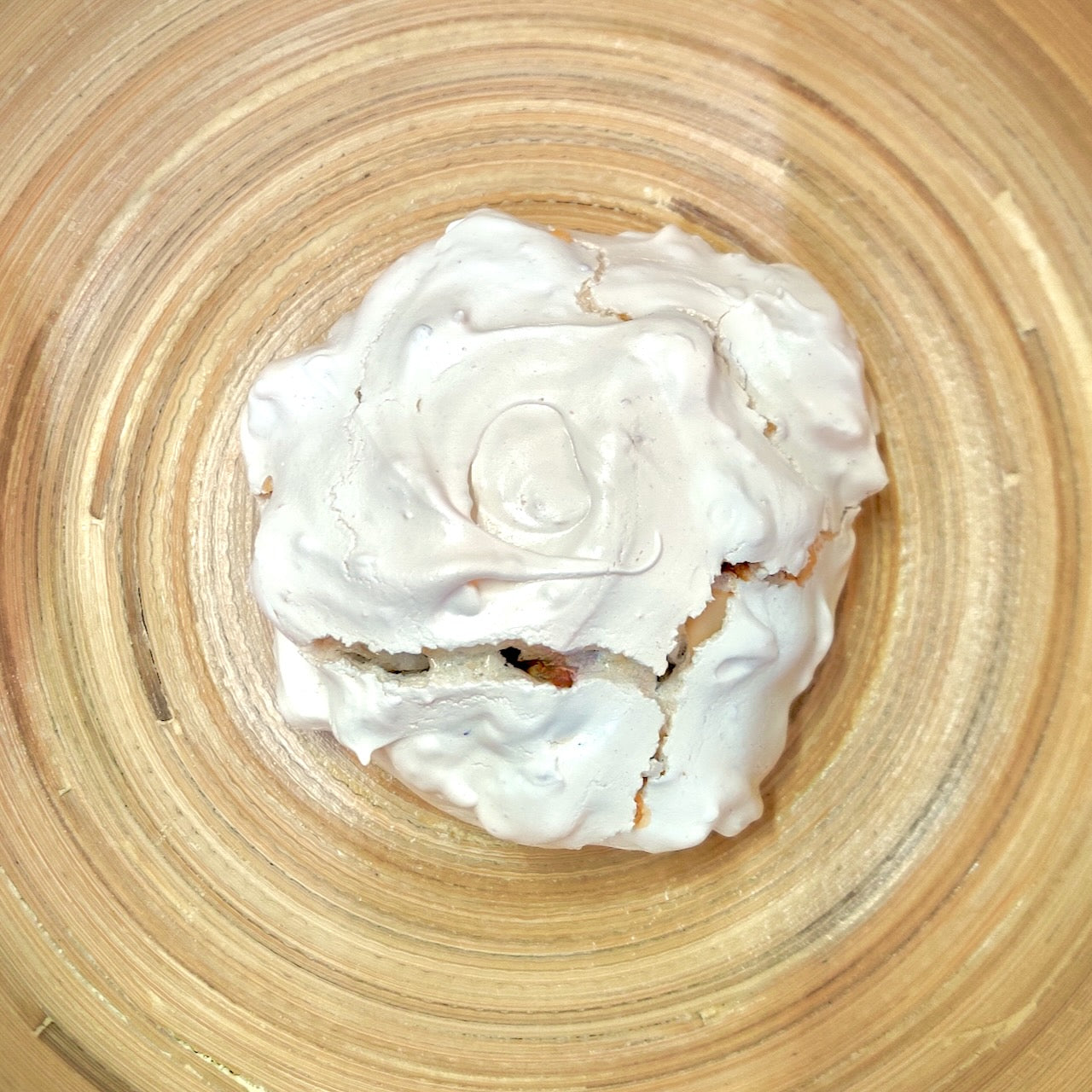 Biscuit meringué aux noix